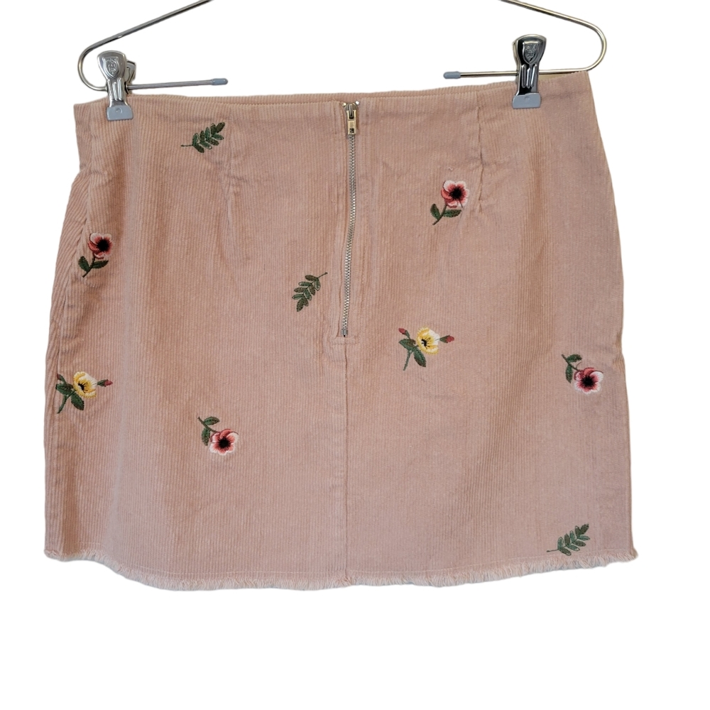 Ivy + Main Pink Corduroy Floral Cotton Embroidered Mini Skirt Cottagecore Sz LG - Picture 4 of 5